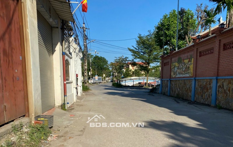 48M Nghĩa Lộ - Lạc Đạo đường xe 4 chỗ vào nhà giá nhỉnh 1 tỷ. LH 0362554684